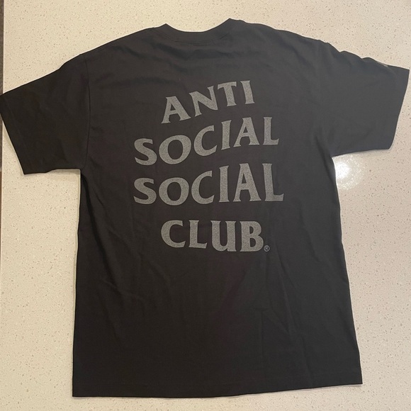 NWOT Anti Social Social Club x Undefeated Paranoid T-shirt - Picture 4 of 6